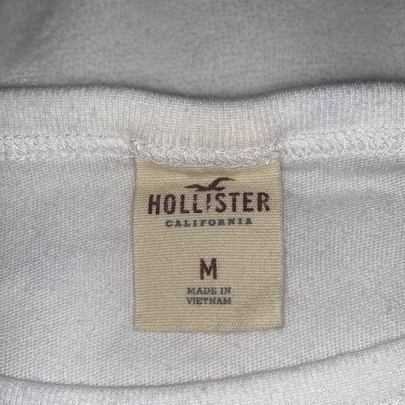 HOLLISTER Graphic Tee - Picture 4 of 4